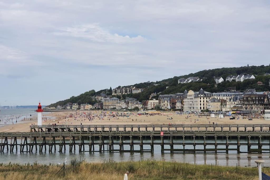 Le Cocooning-Studio Deauville Marina Avec Terrasse Vue Mer Et Plage ภายนอก รูปภาพ