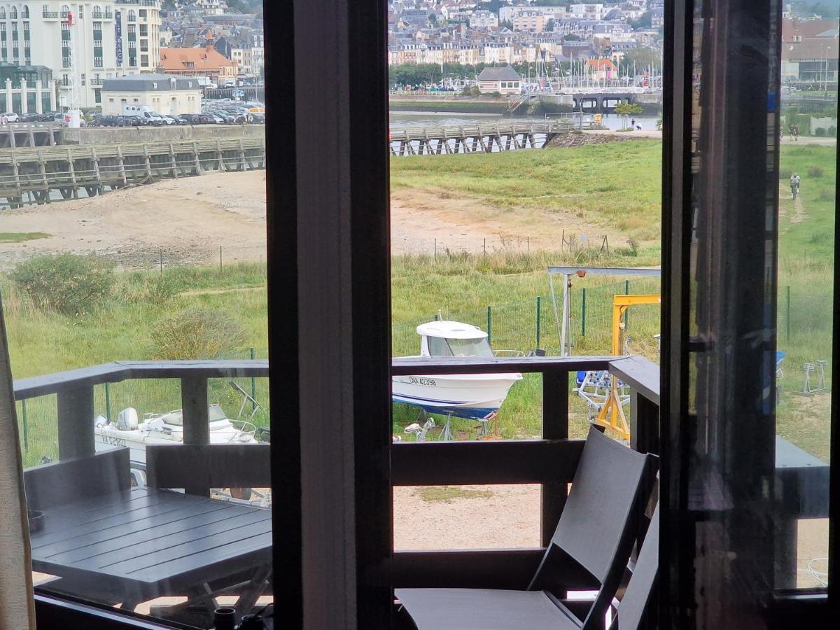 Le Cocooning-Studio Deauville Marina Avec Terrasse Vue Mer Et Plage ภายนอก รูปภาพ